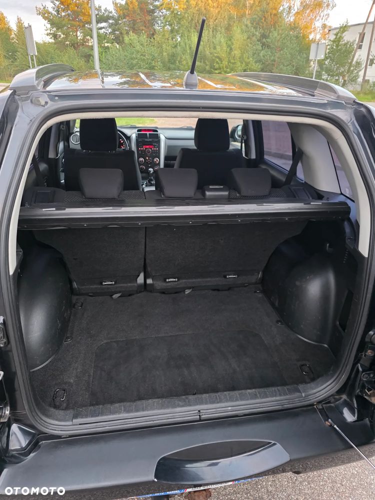 Suzuki Grand Vitara 1.9 DDiS - 12