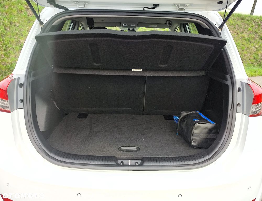 Hyundai ix20 1.4 blue YES Gold - 21