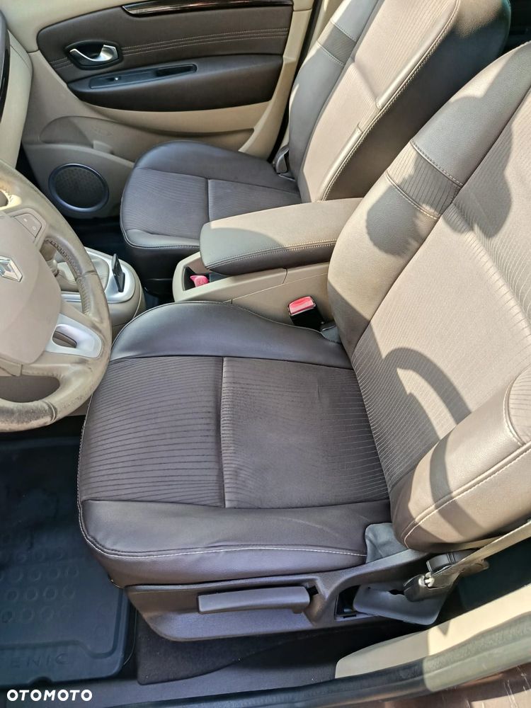 Renault Scenic - 11