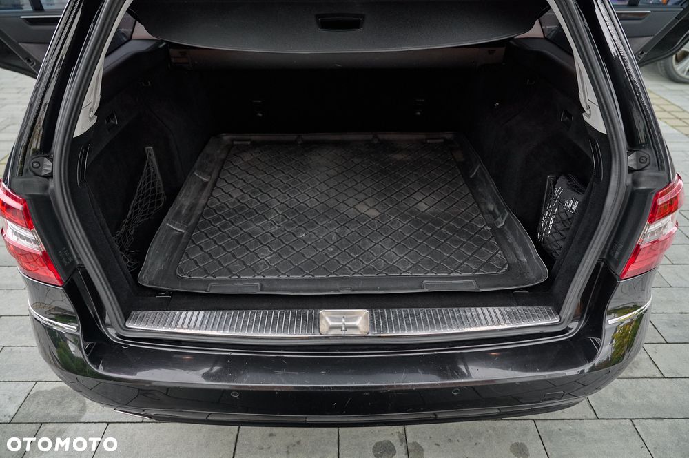 Mercedes-Benz Klasa E - 18