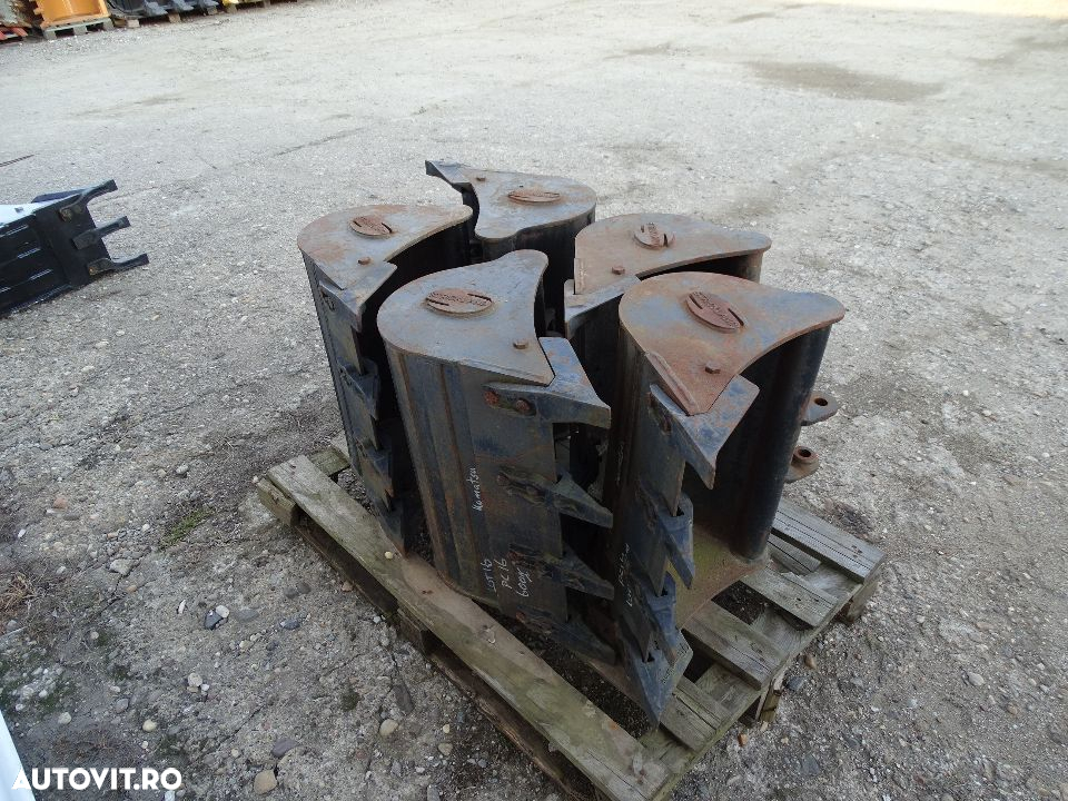 Cupe Strickland pt. Komatsu PC 27  de 60 cm - 6