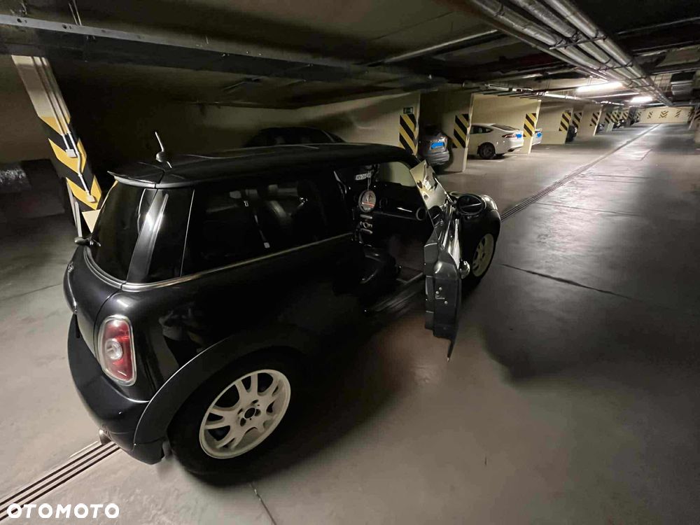 MINI Cooper Standard - 10