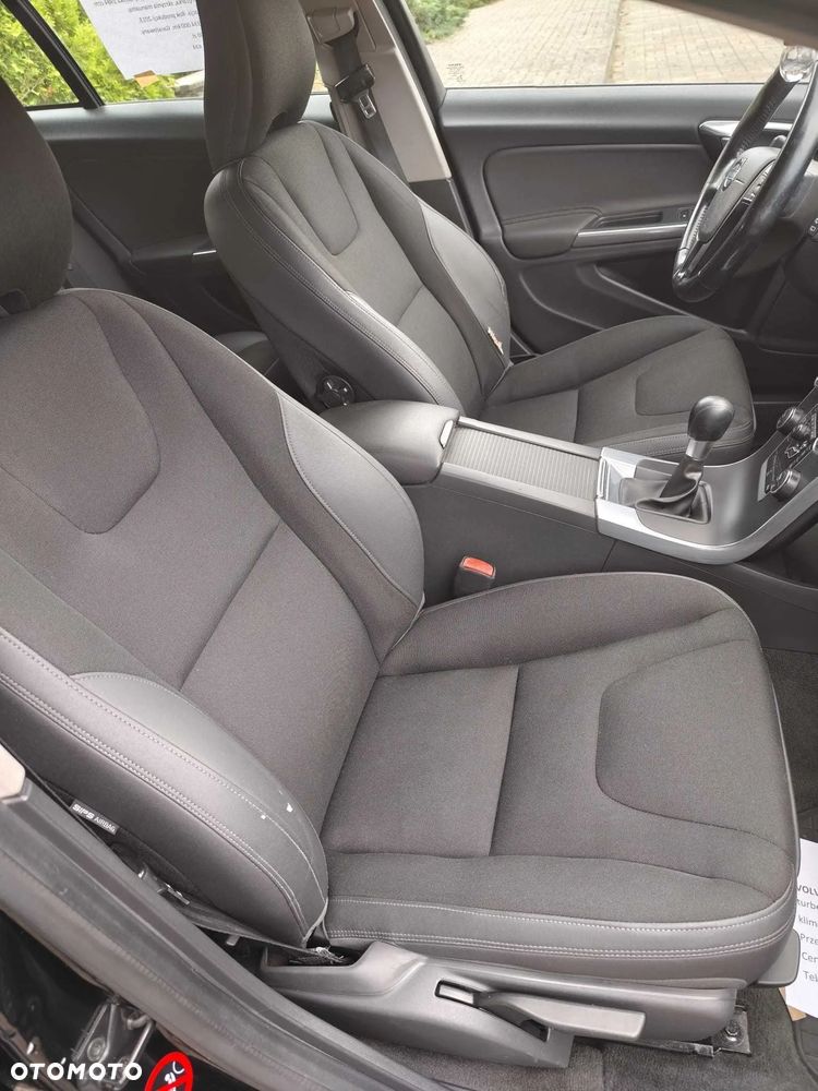 Volvo V60 D3 Kinetic - 8