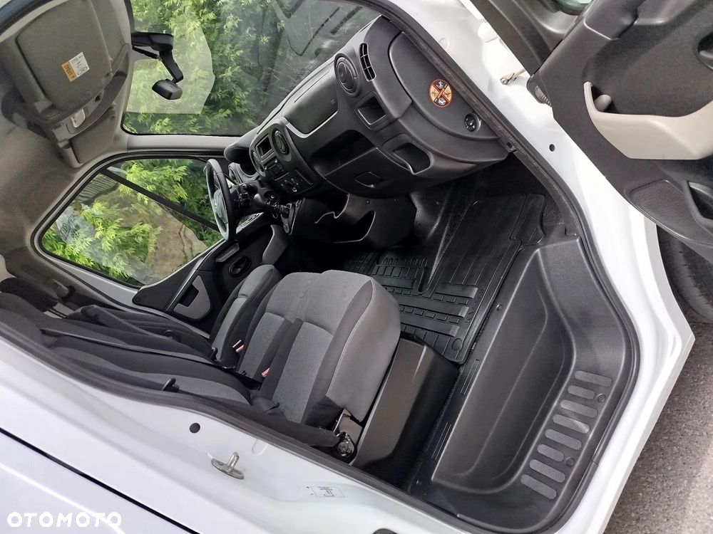 Renault Master L2H2 ŚREDNIAK 2.3DCI - 30