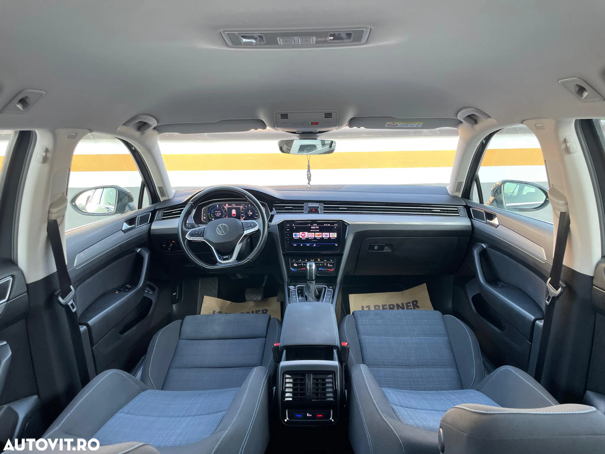 Volkswagen Passat Variant 1.4 TSI Plug-In-Hybrid DSG GTE - 31