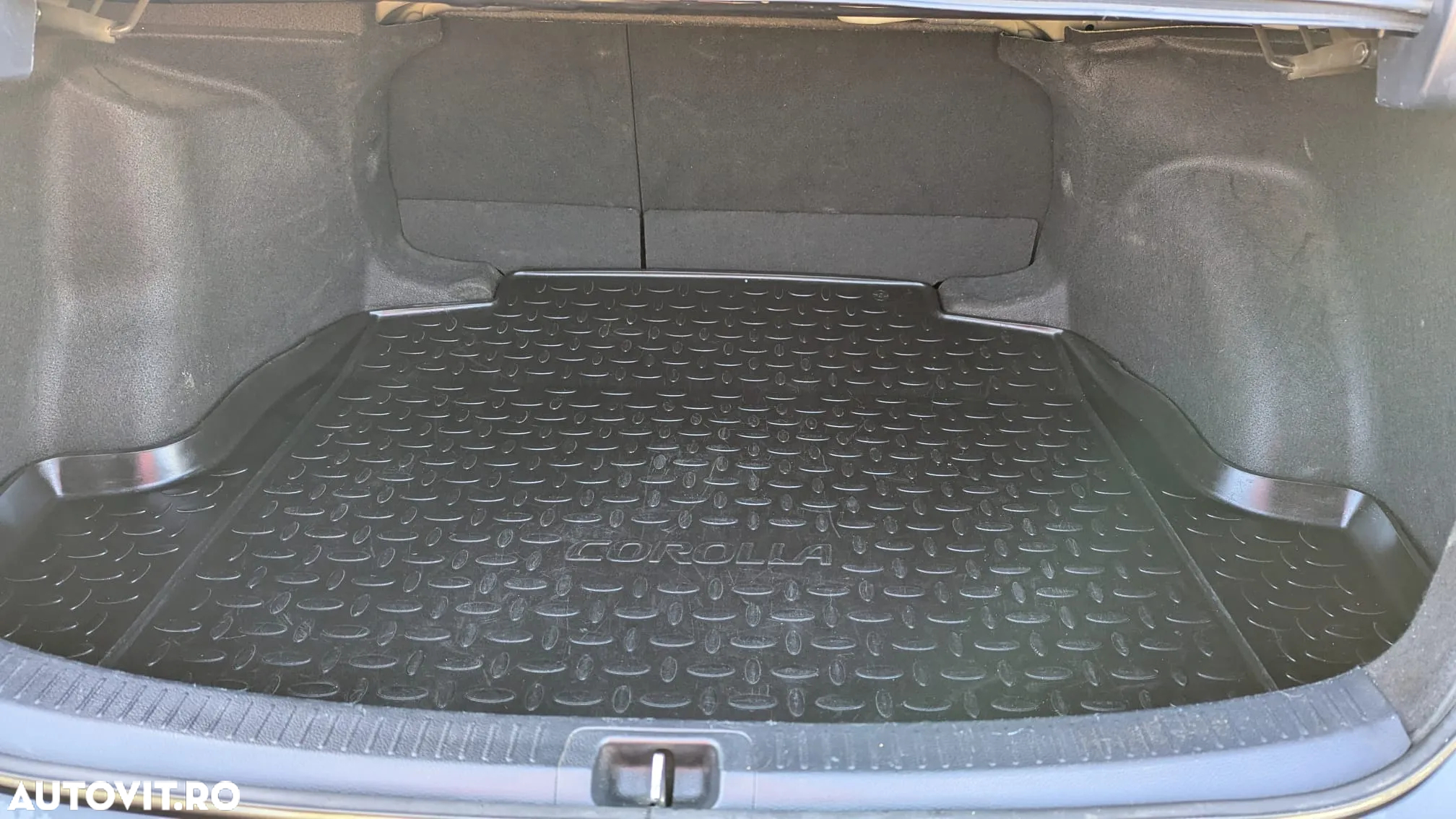 Toyota Corolla Sedan 1.6 Dynamic - 11