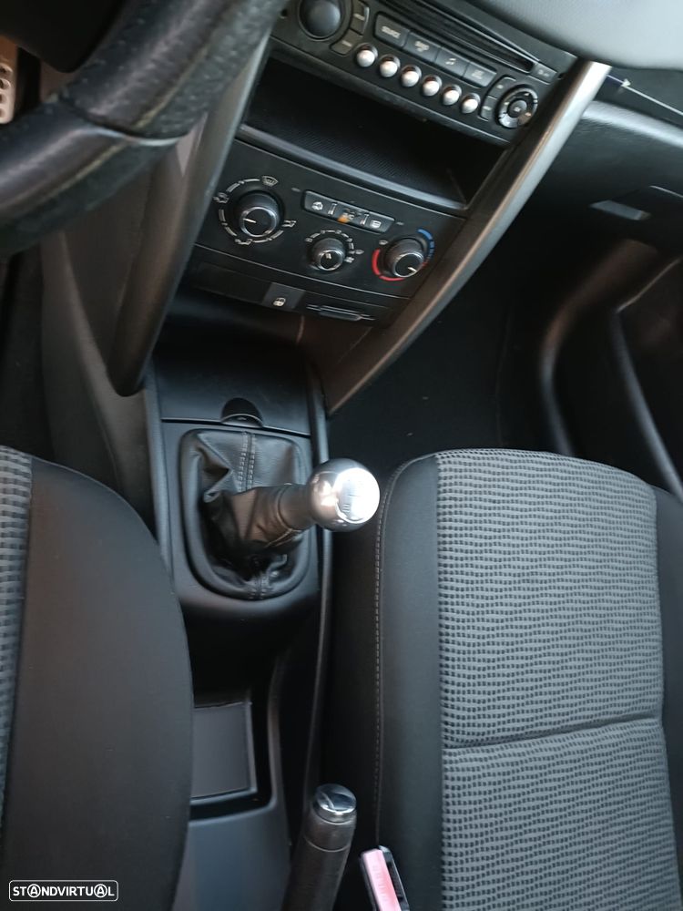 Peugeot 207 1.4 HDi Sport - 9