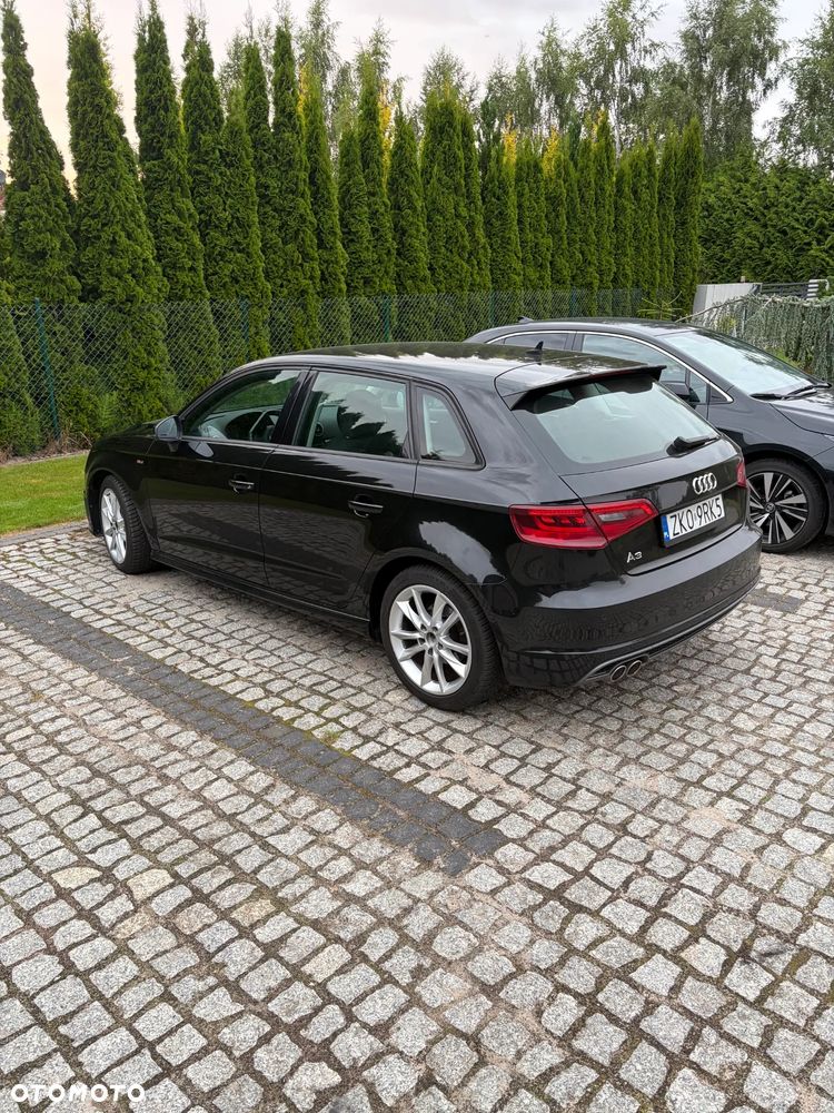 Audi A3 Sportback - 1