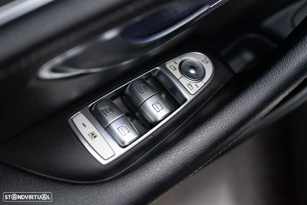 Mercedes-Benz E 220 d 9G-TRONIC AMG Line - 16
