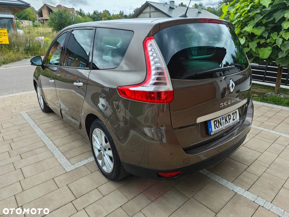 Renault Grand Scenic - 26