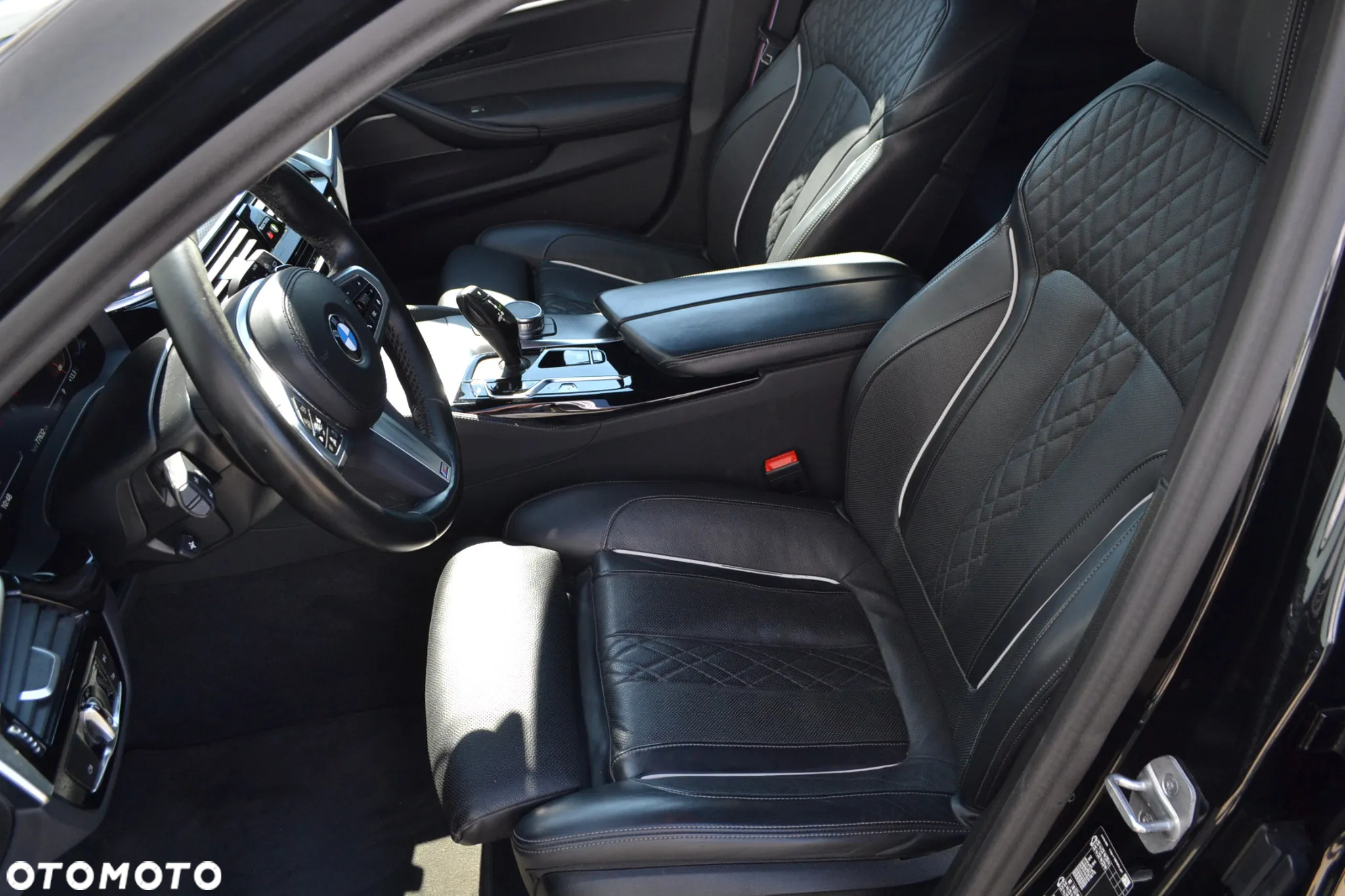 BMW Seria 5 540d xDrive Touring M Sport Edition - 6