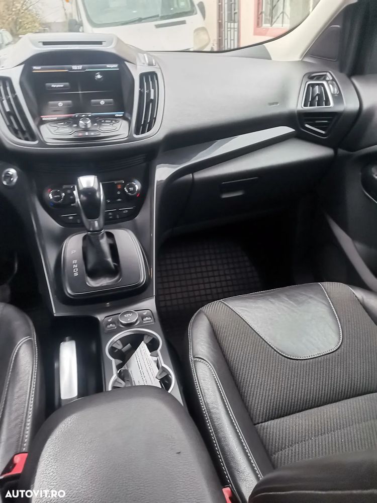 Ford Kuga 2.0 TDCi 4x4 Aut. SYNC - 9