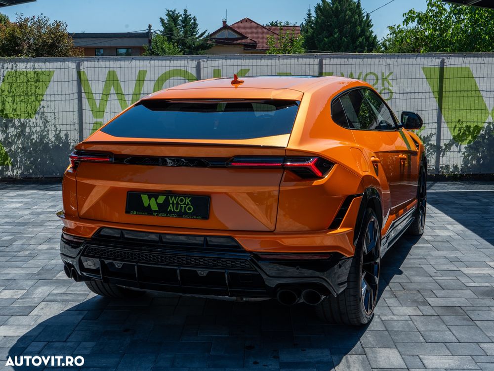 Lamborghini URUS - 10