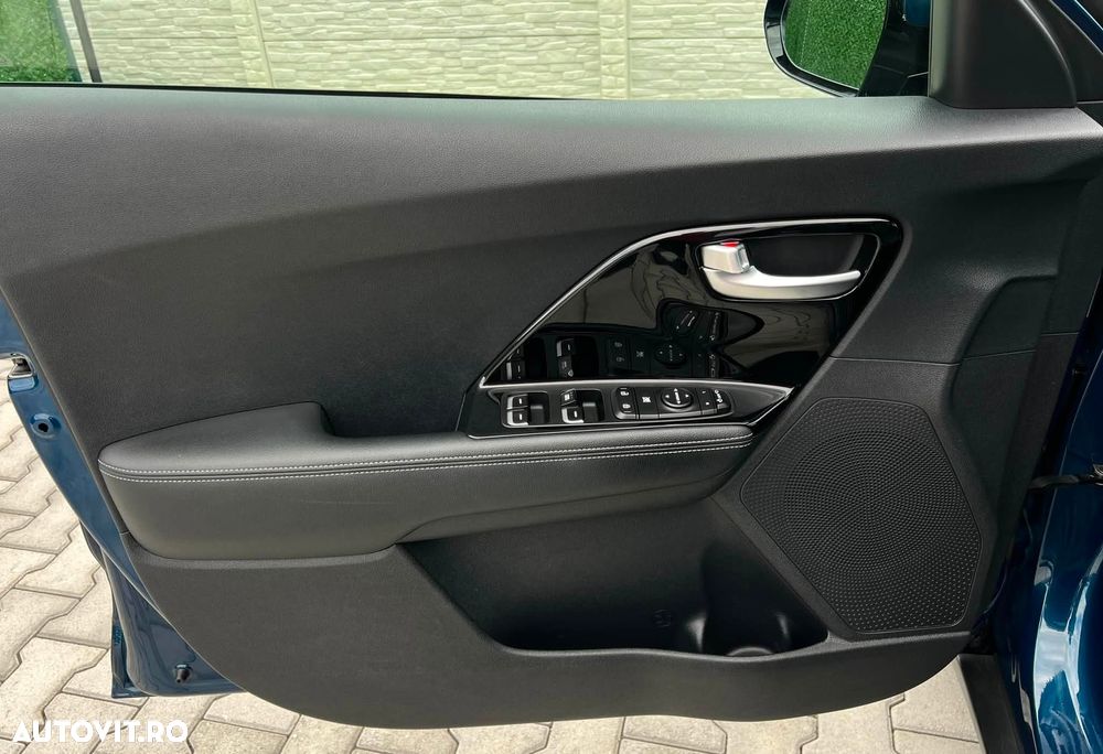 Kia Niro 1.6 GDI HEV 2WD OPF Aut. Spirit - 19