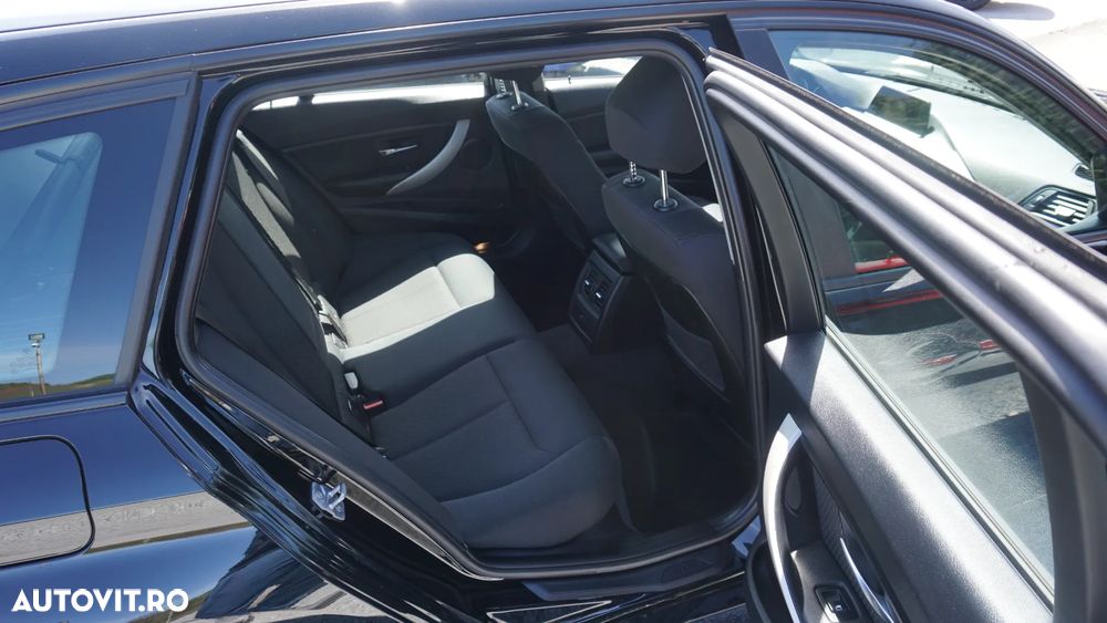 BMW Seria 3 318d Aut. Blue Performance - 13