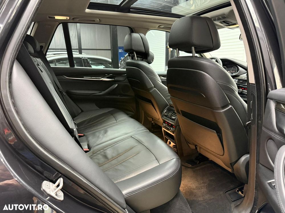 BMW X5 xDrive40d - 33