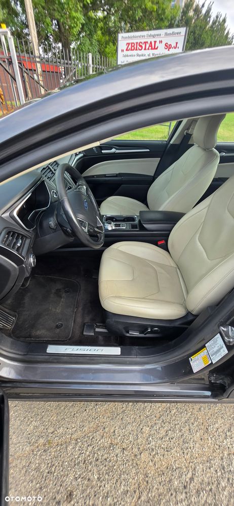 Ford Fusion 2.0 EcoBoost Titanium - 12