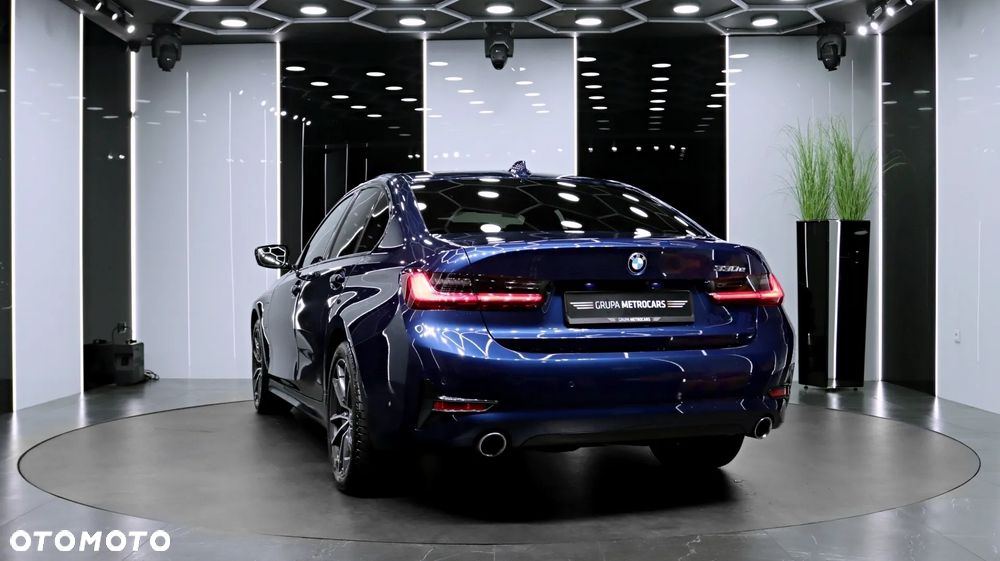BMW Seria 3 330e Sport Line sport - 7