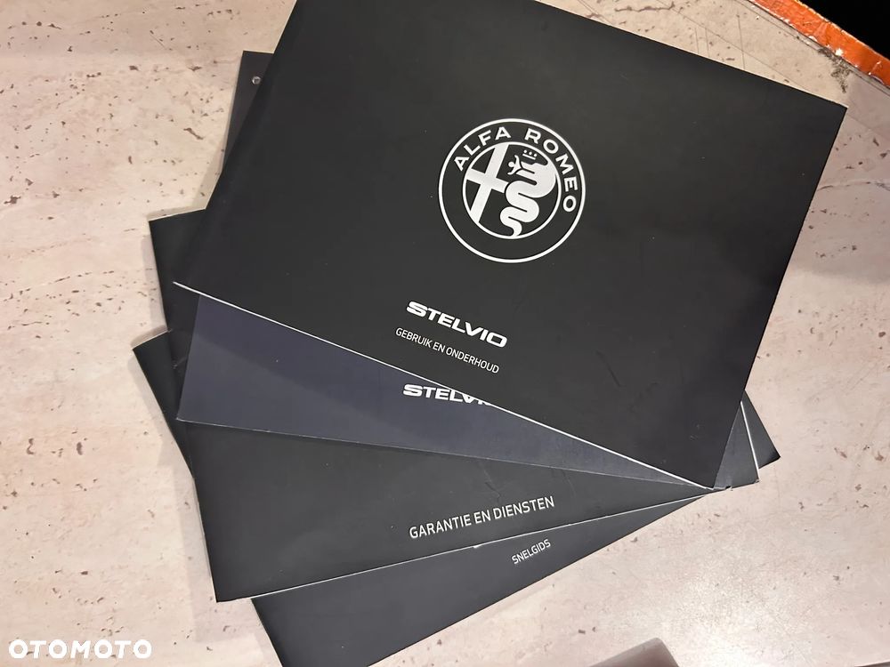 Alfa Romeo Stelvio - 40