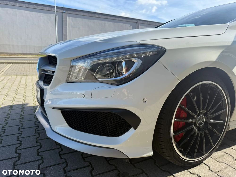 Mercedes-Benz CLA 45 AMG 4-Matic - 21