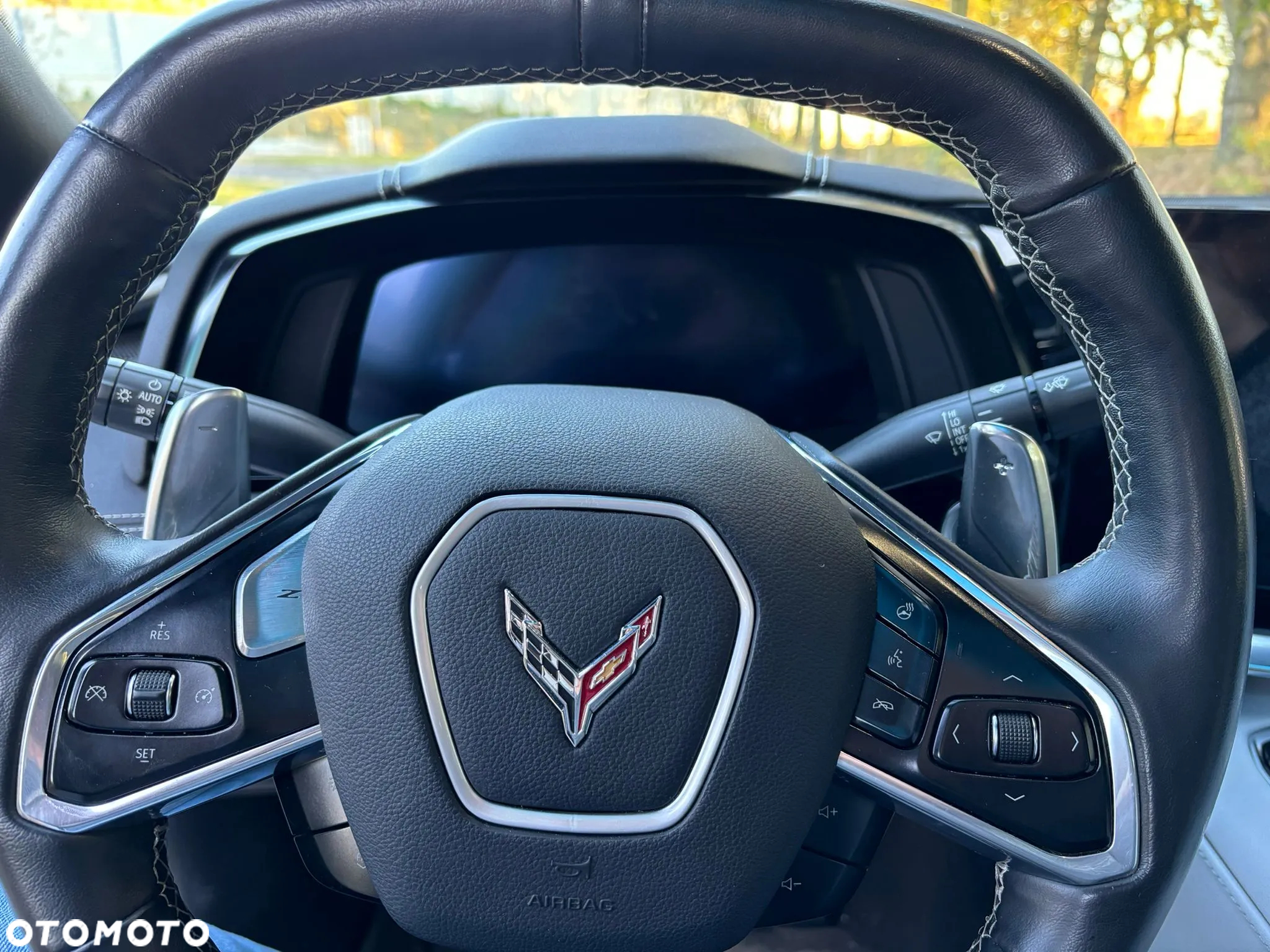 Chevrolet Corvette - 17