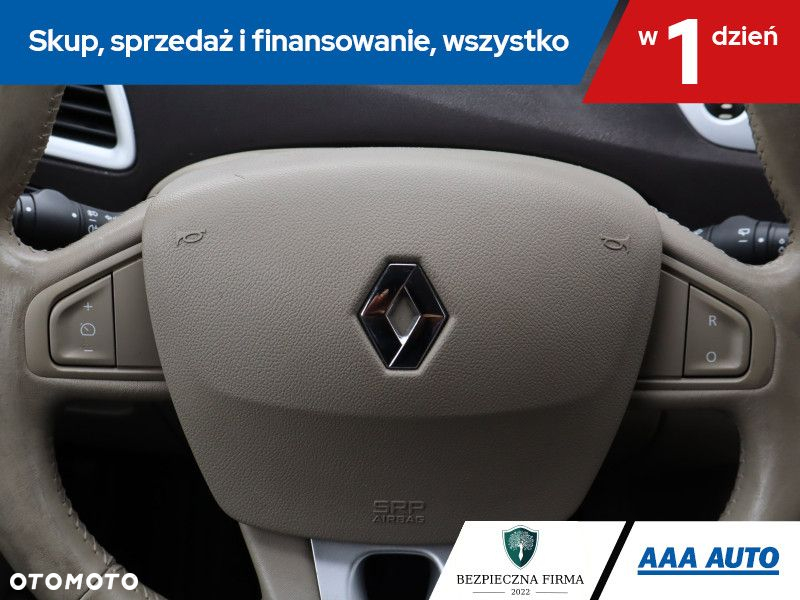 Renault Scenic - 17