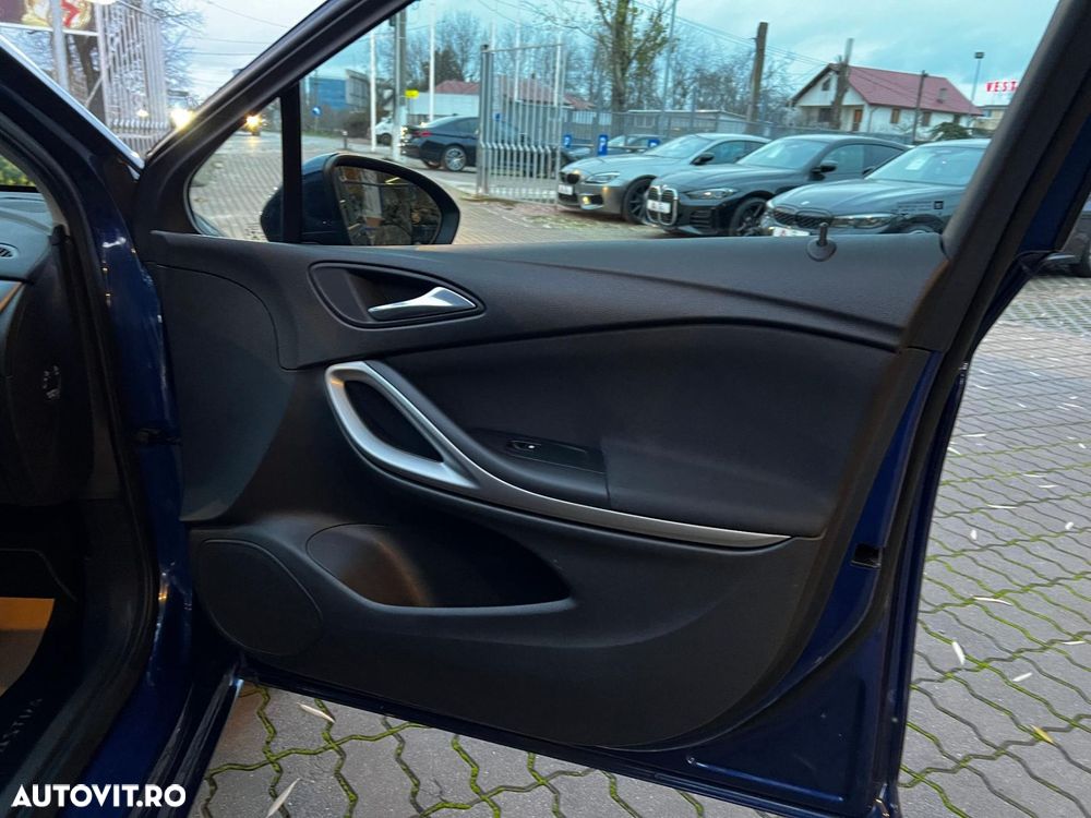 Opel Astra Sport Tourer 1.2 Turbo Start/Stop Edition - 36