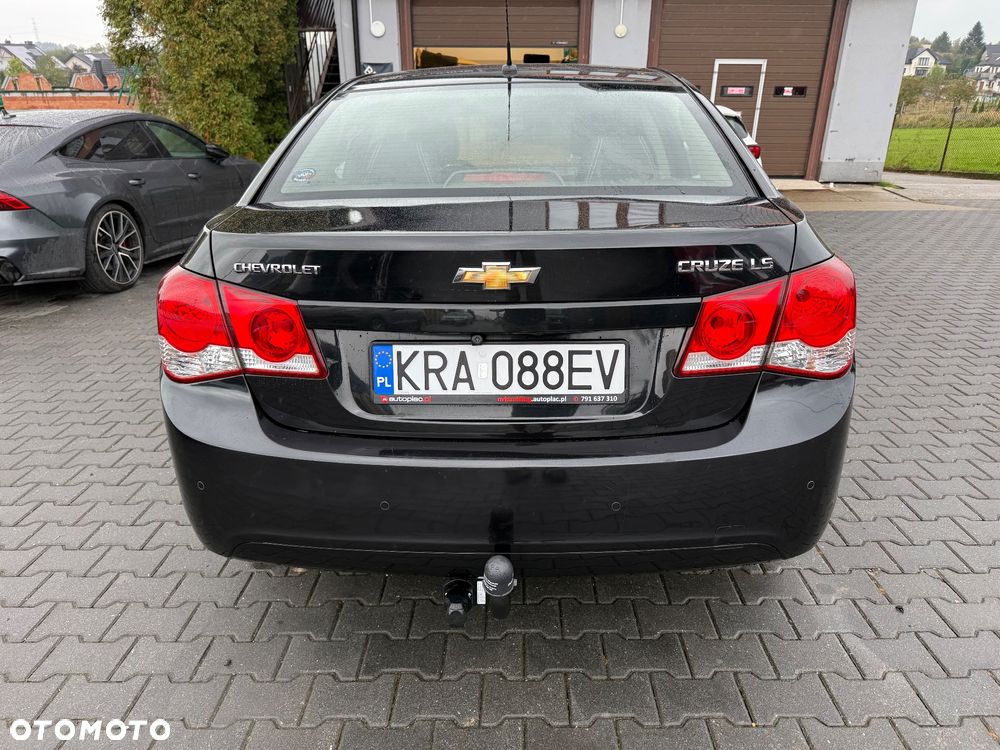 Chevrolet Cruze 1.8 LS+ - 6