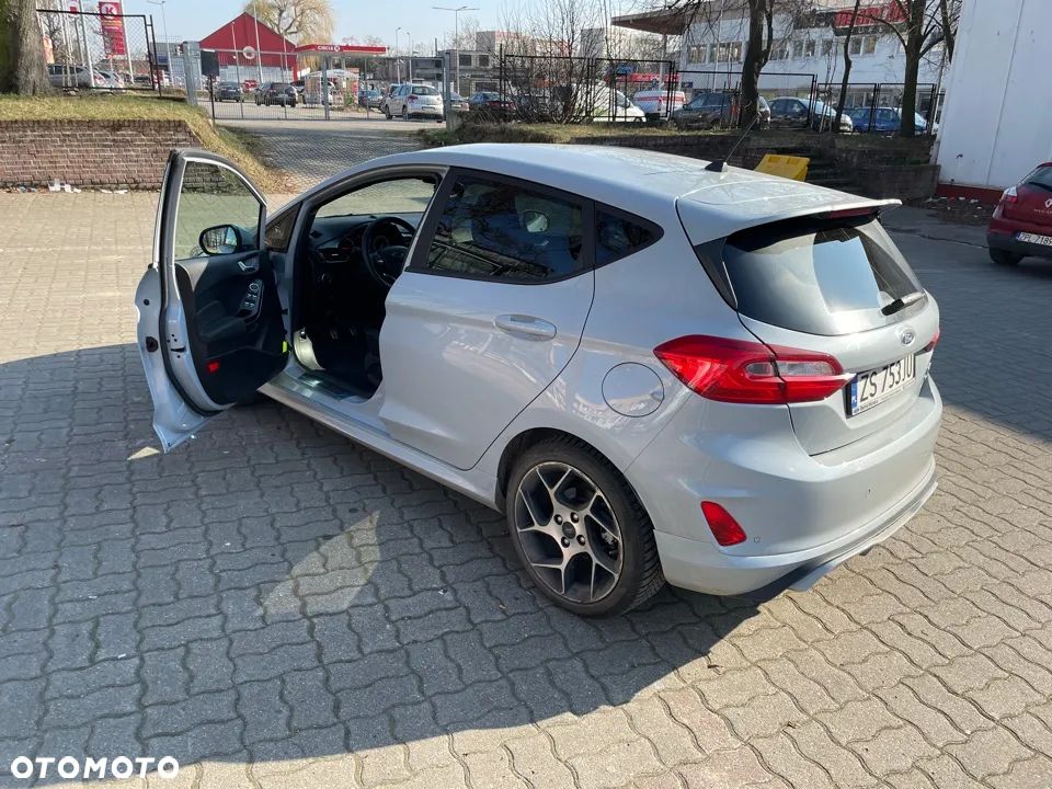 Ford Fiesta - 4