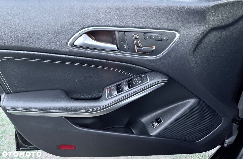 Mercedes-Benz CLA - 10