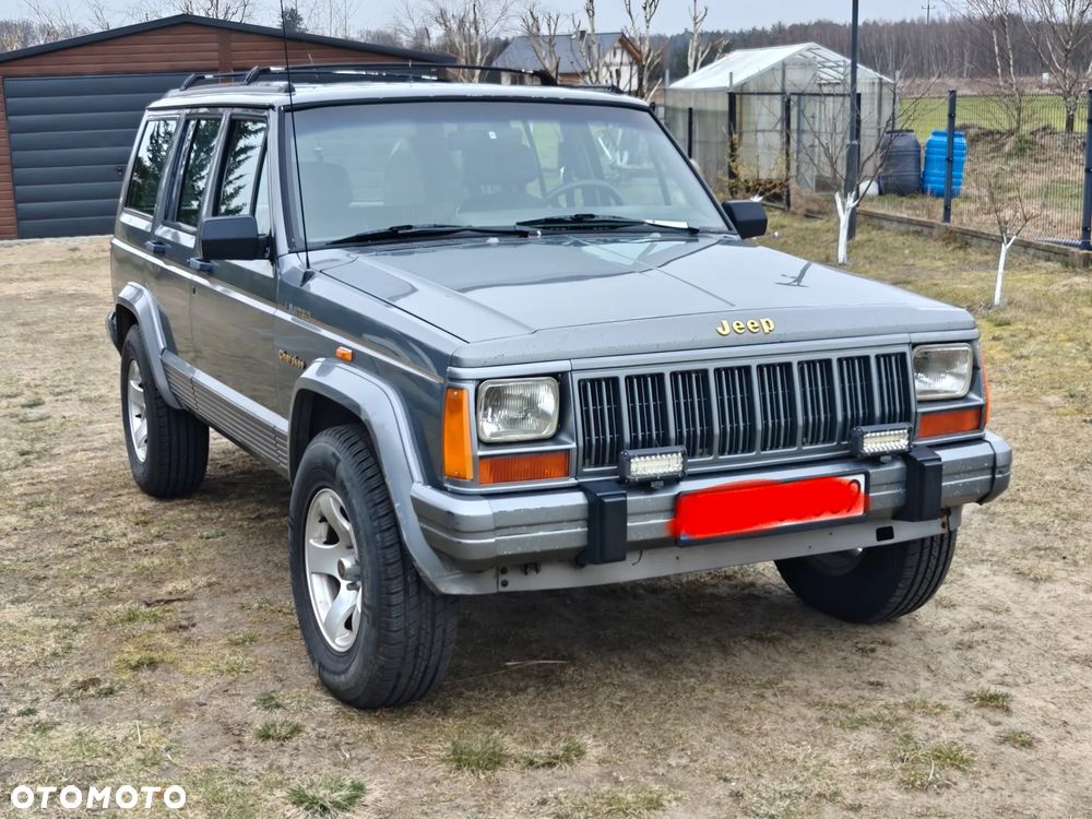 Jeep Cherokee - 3