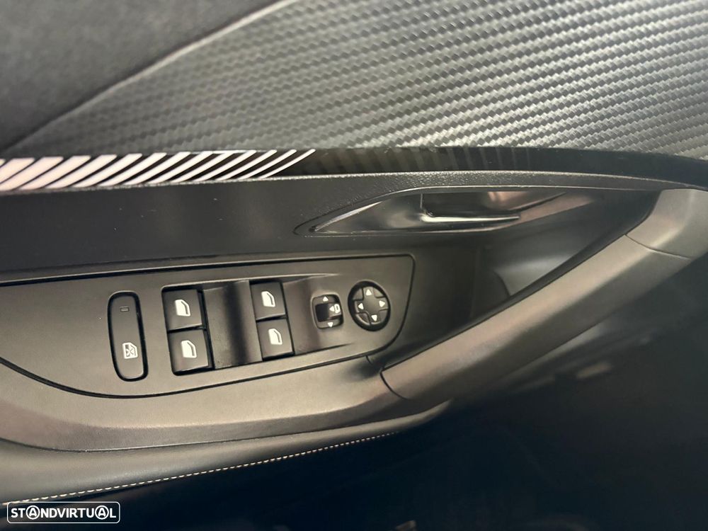 Peugeot 2008 1.2 PureTech Allure EAT8 - 15