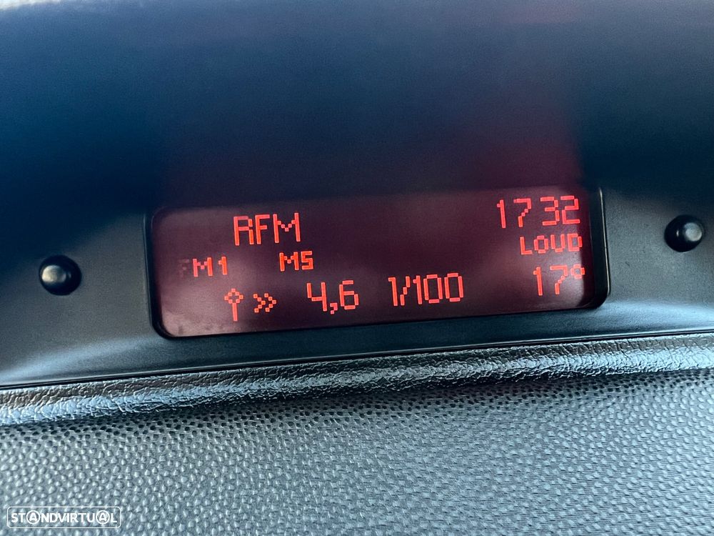 Peugeot 307 1.4 HDi Premium - 16