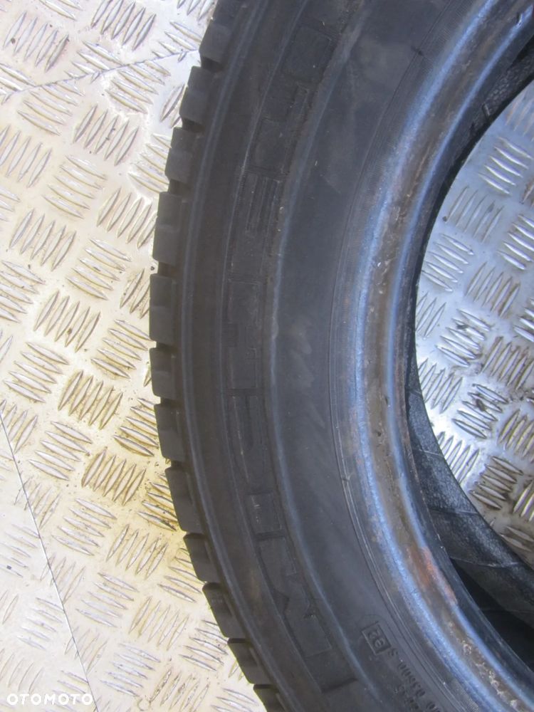 Opona Michelin Agilis 195/65 R16C - 4