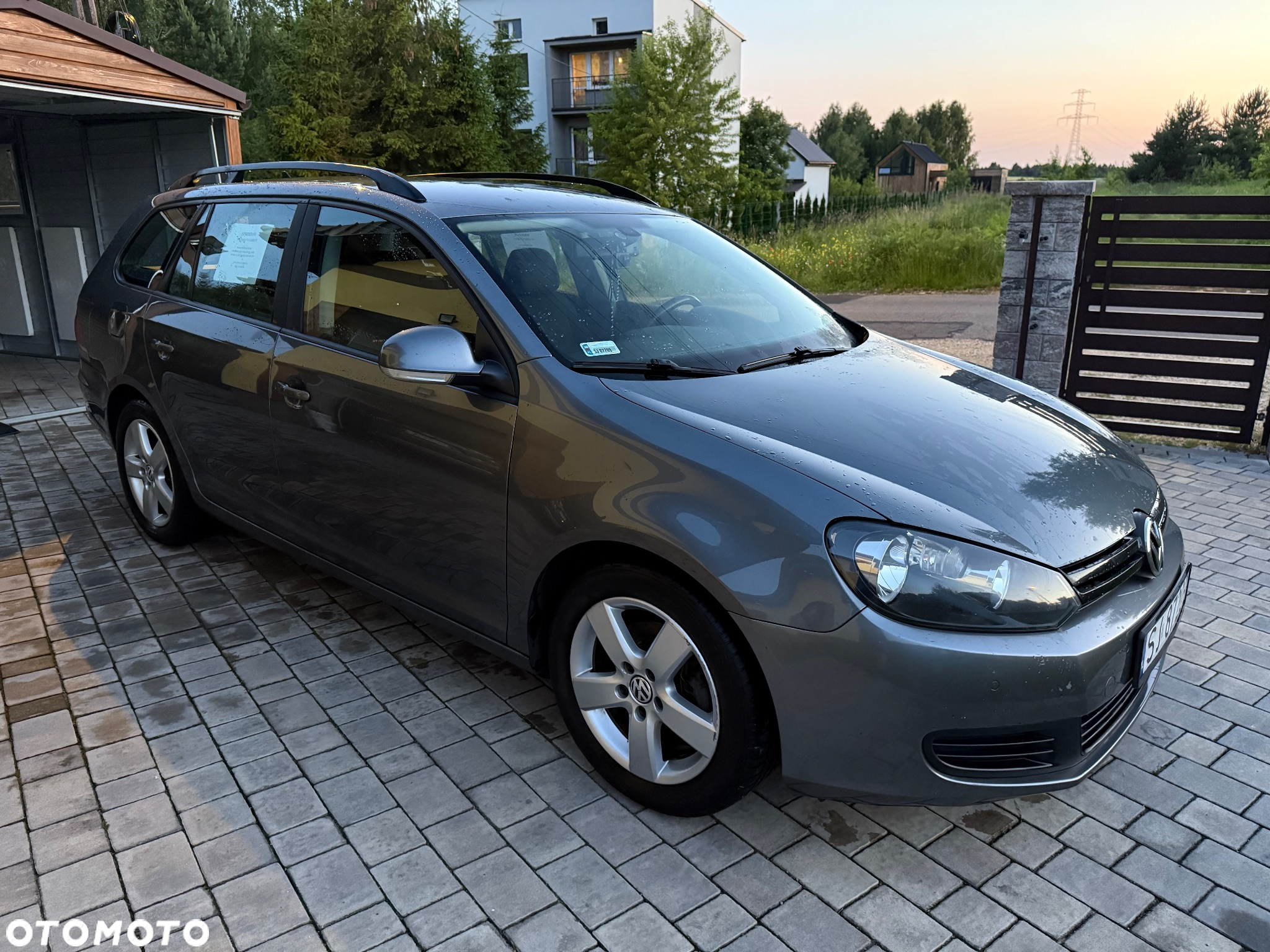 Volkswagen Golf VI 1.6 TDI BlueMot Comfortline - 17