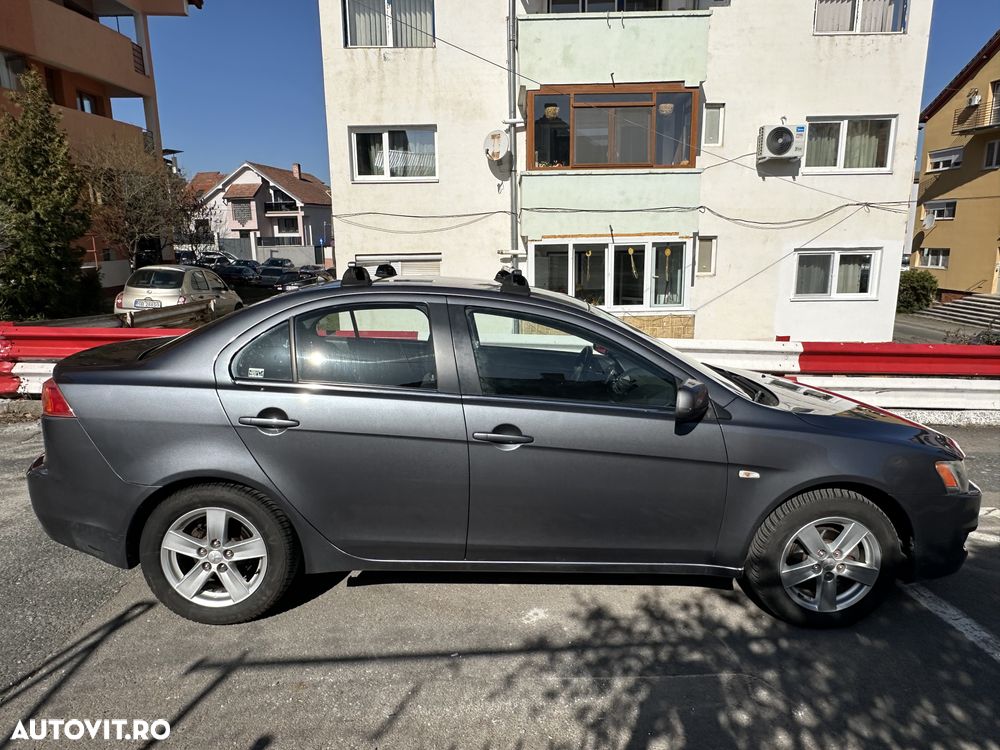 Mitsubishi Lancer 2.0 DI-D Inform - 2