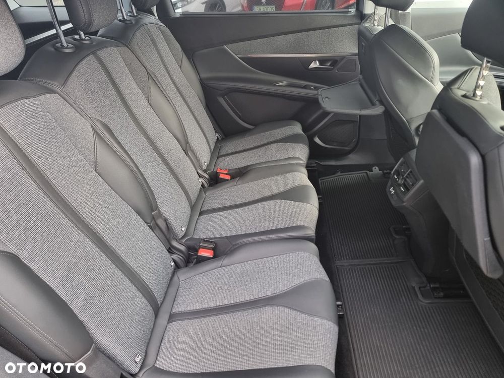 Peugeot 5008 1.2 PureTech Allure S&S - 23