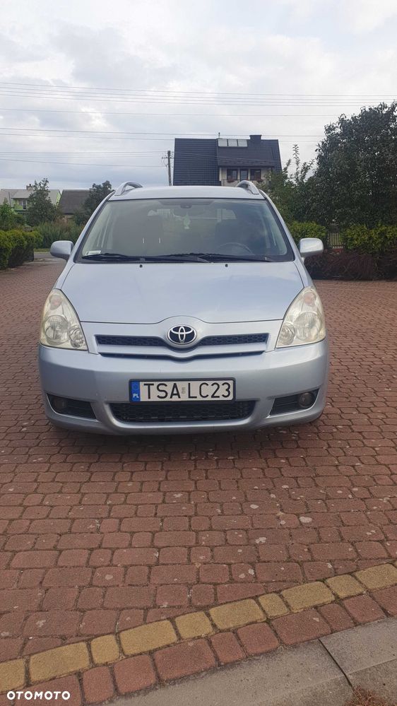 Toyota Corolla Verso - 4