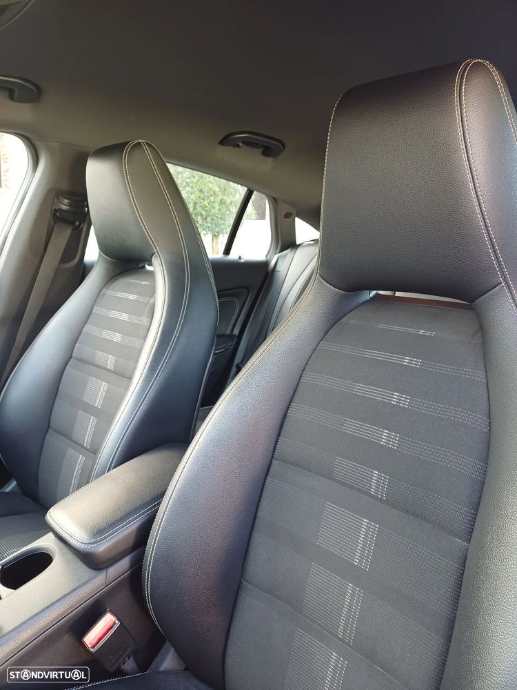 Mercedes-Benz CLA 180 d Peak Edition - 6