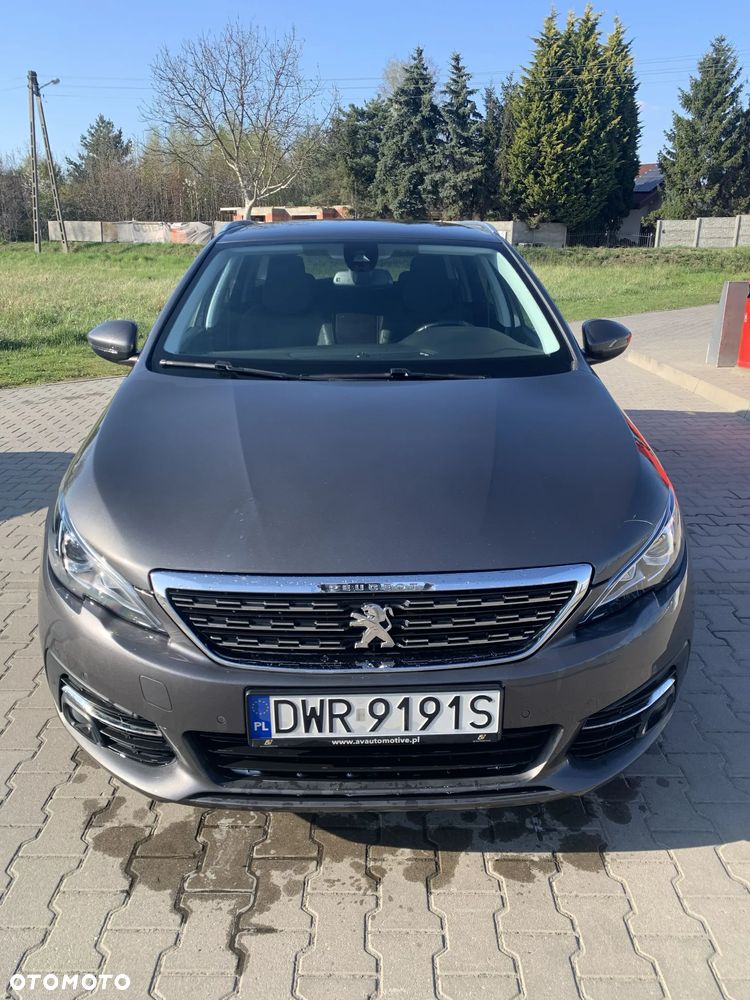 Peugeot 308 BlueHDi 130 EAT8 Stop & Start Allure Business-Paket - 9