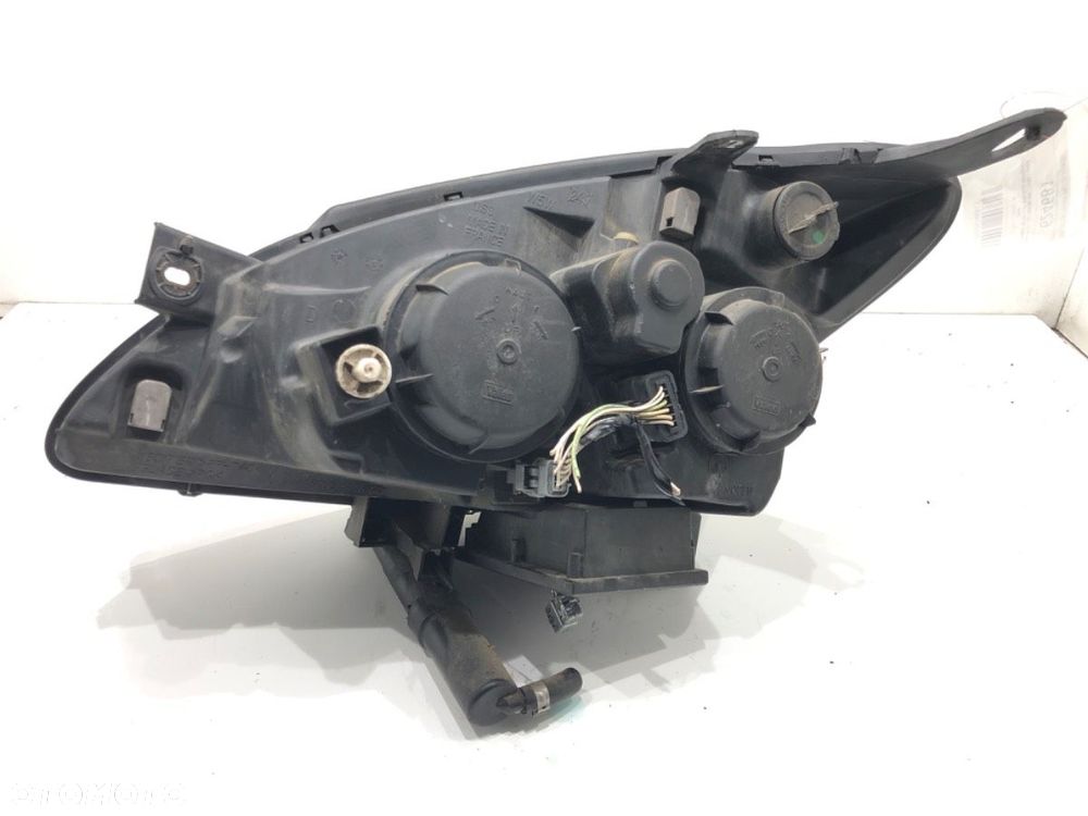 REFLEKTOR PRAWY PRZÓD XENON  CITROEN C5 I Break (DE_) 2001 - 2004 2.2 HDi (DE4HXB, DE4HXE) 98 kW - 4