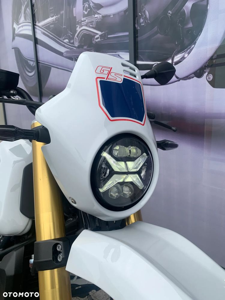 BMW R - 9