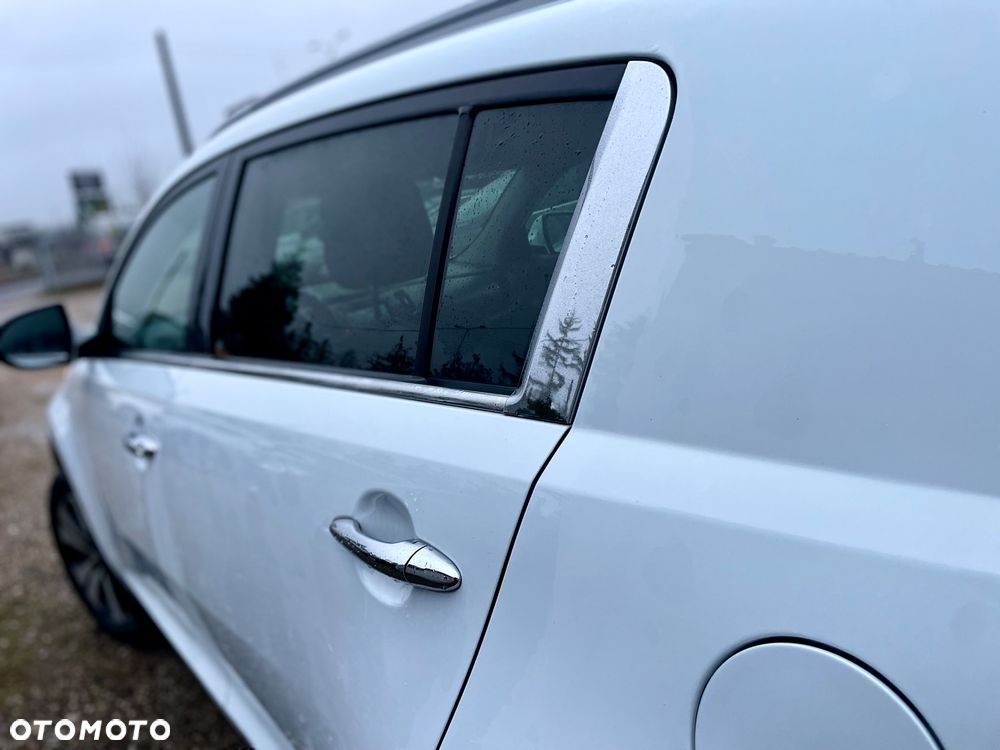 Kia Sportage 1.7 CRDI 2WD ISG Dream-Team Edition - 34