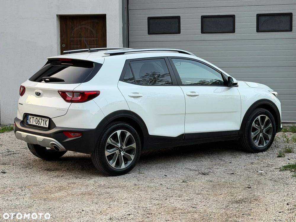 Kia Stonic 1.4 L - 12