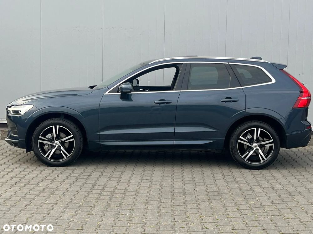 Volvo XC 60 D5 AWD Momentum - 5