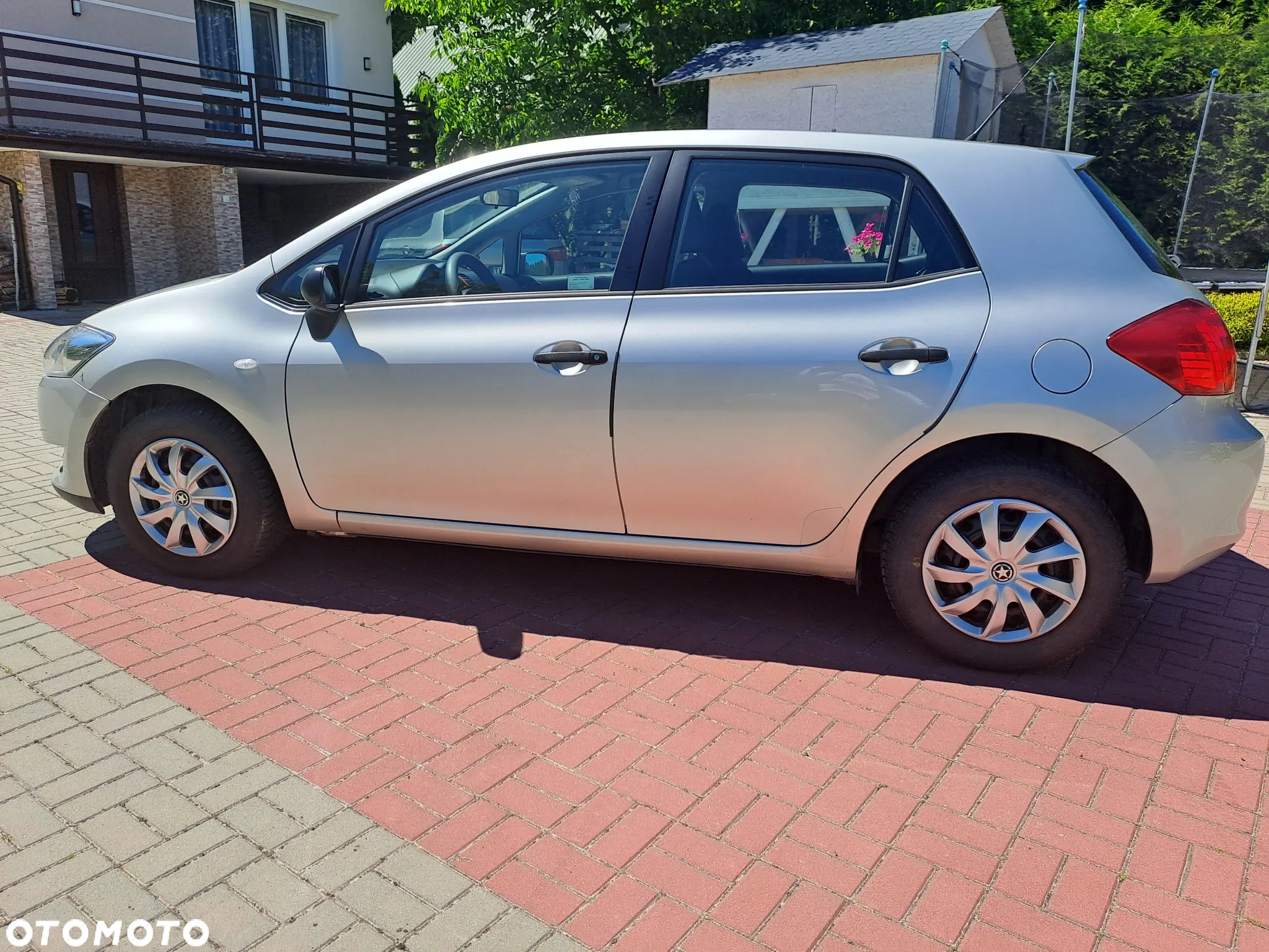 Toyota Auris - 4
