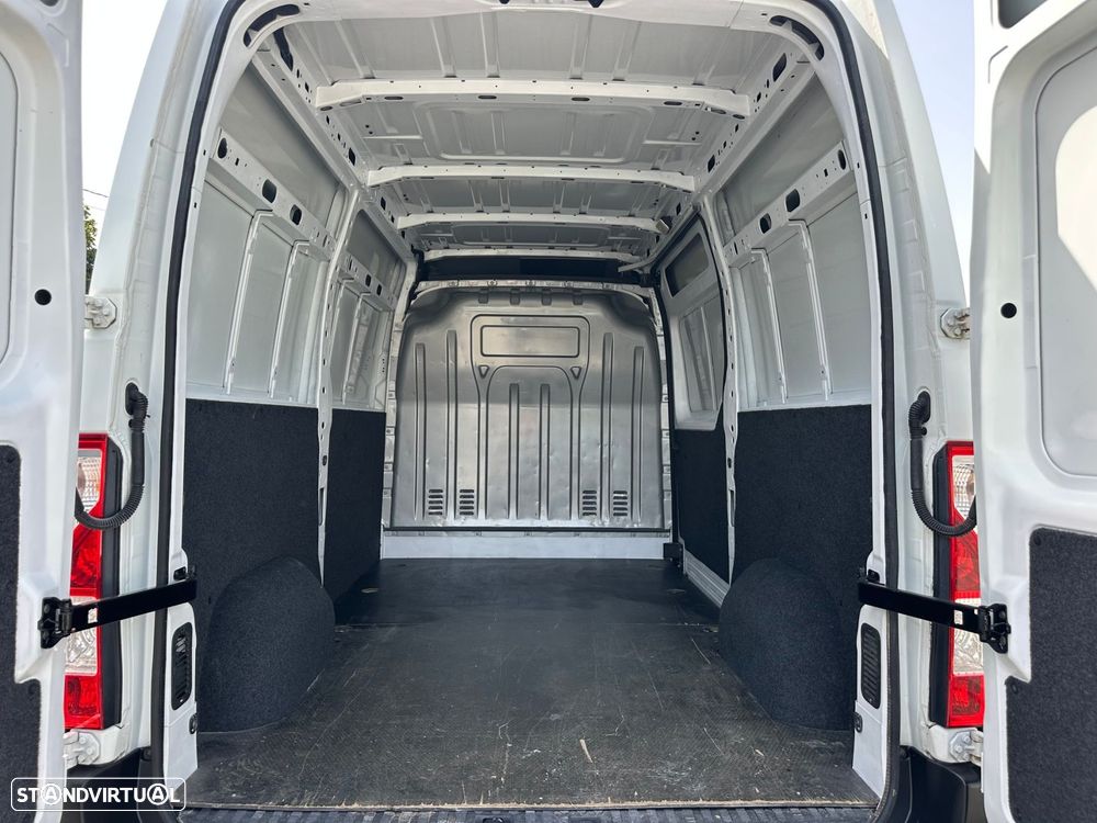 Renault Master 2.3 dCi L2H2 3.3T SS - 4