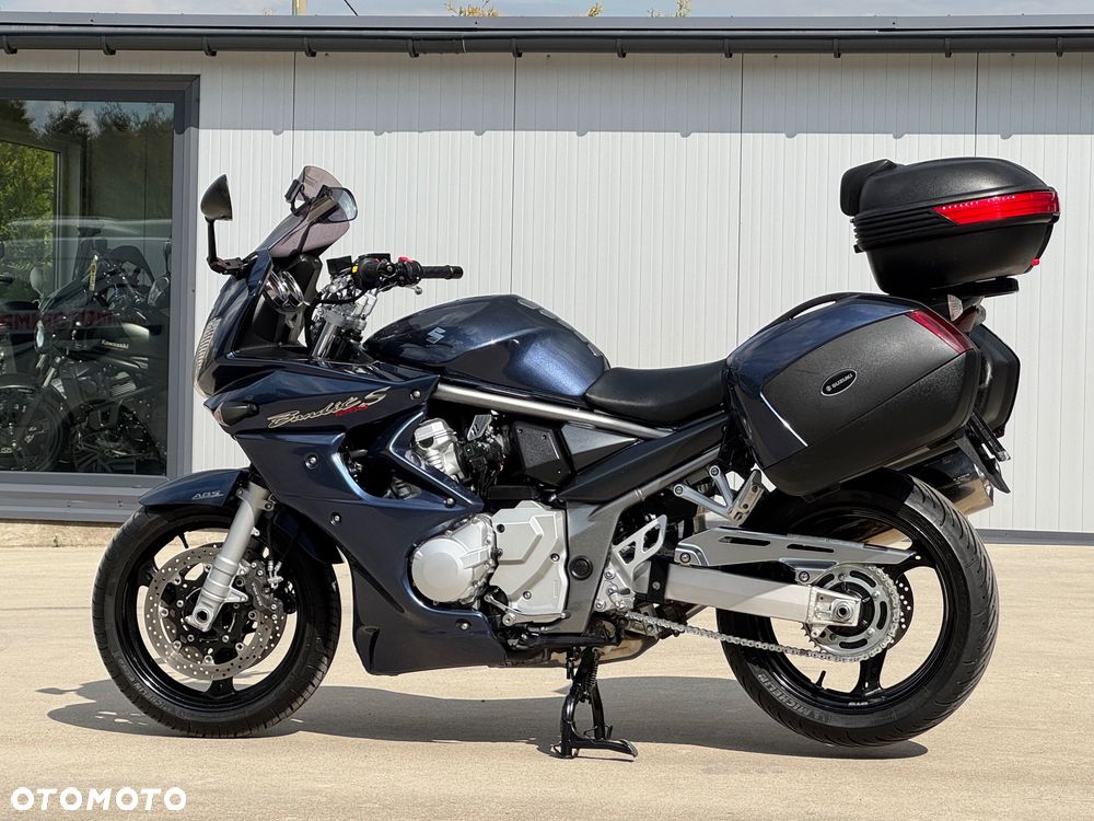 Suzuki Bandit - 25