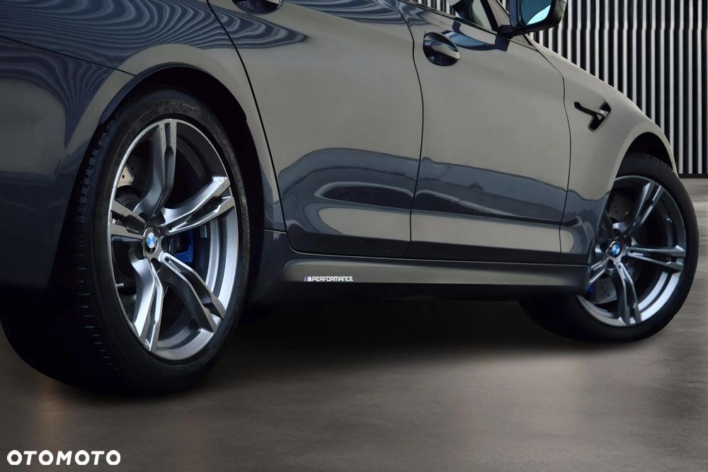 BMW M5 Standard - 12