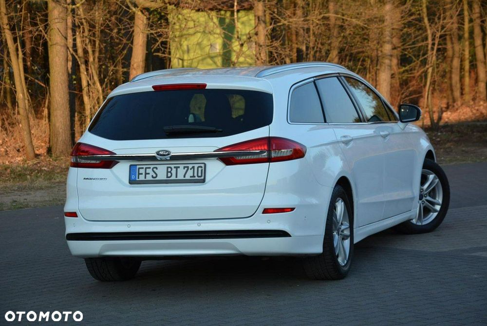 Ford Mondeo SW - 13